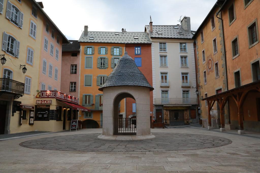 Briançon Auberge De La Paix מראה חיצוני תמונה