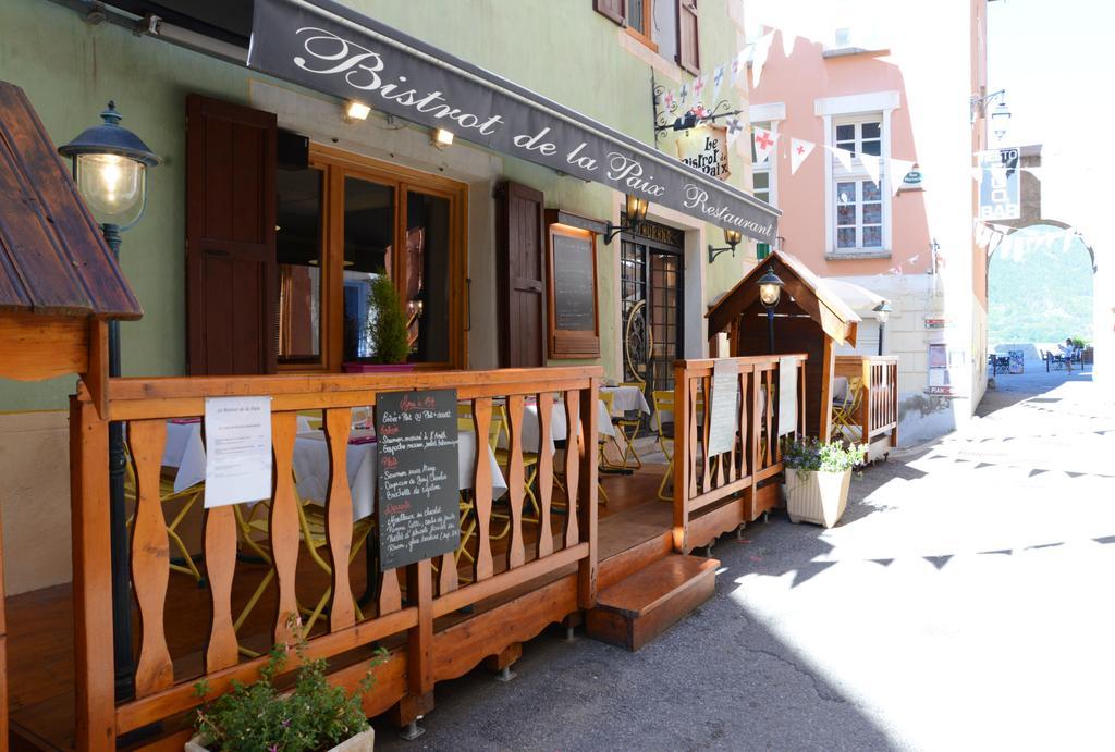 Briançon Auberge De La Paix מראה חיצוני תמונה