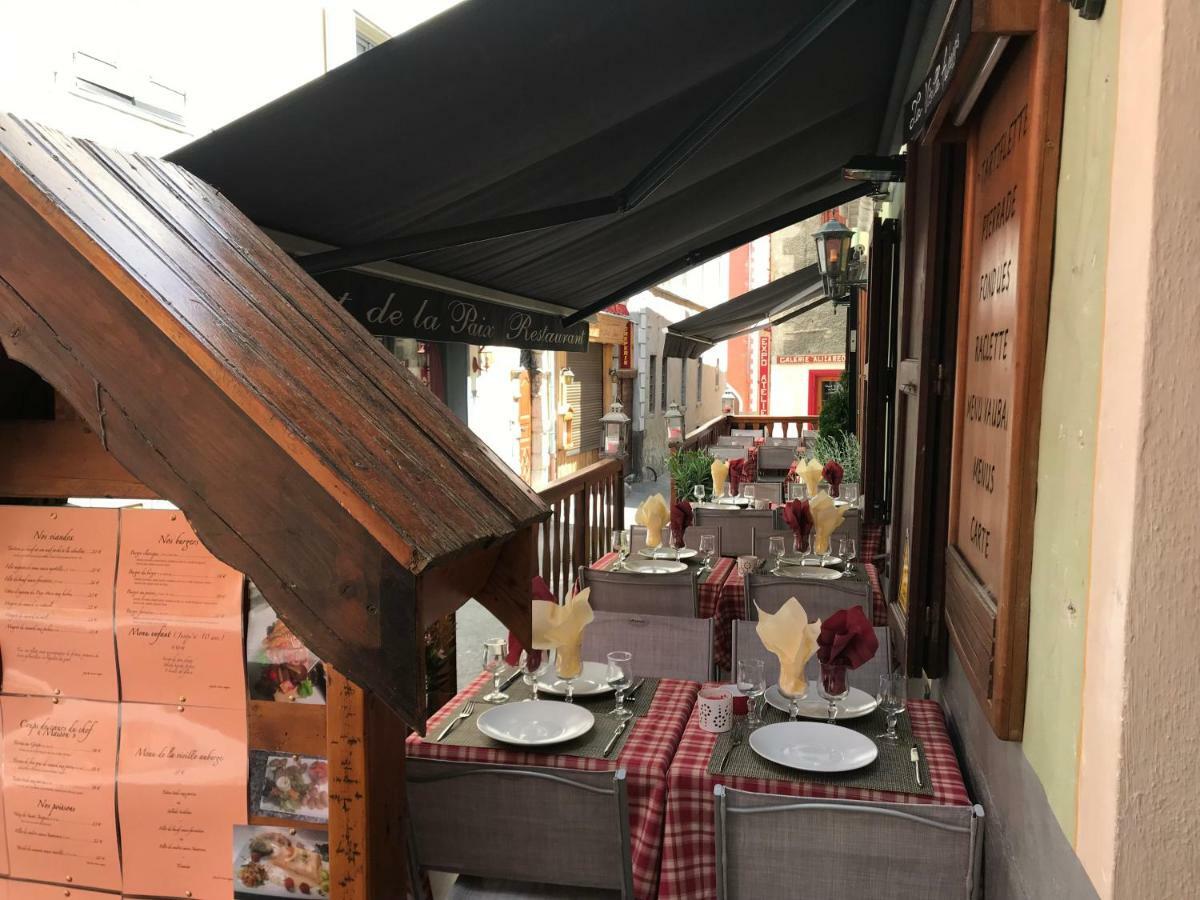 Briançon Auberge De La Paix מראה חיצוני תמונה